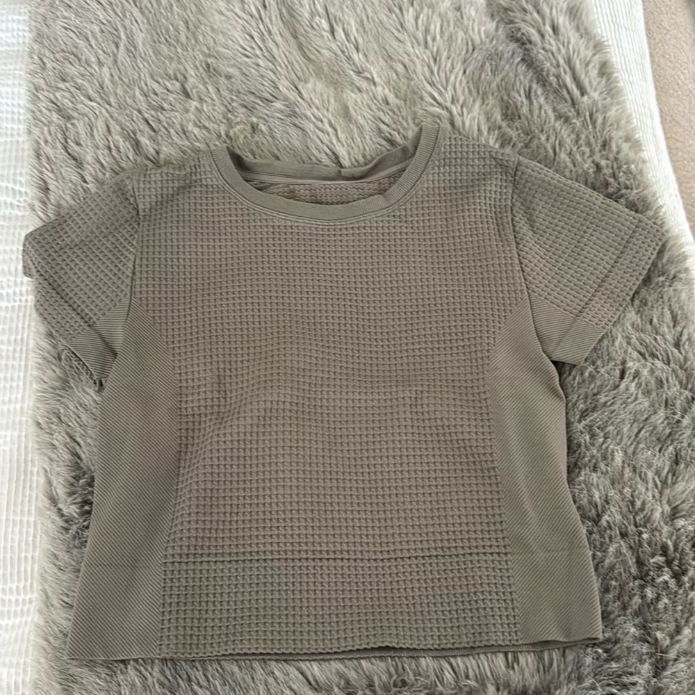 All in Motion Tan Short Sleeve Tee with Waffle Texture